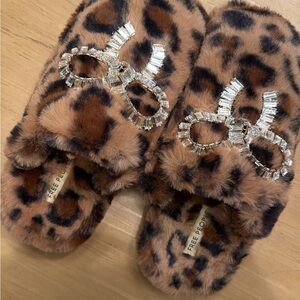 Leopard Print Faux Fur Slippers with Rhinestone Bow